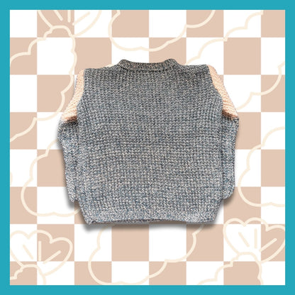 Buttoned collar sweater with pocket